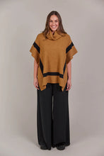 Load image into Gallery viewer, Avino Poncho One Size
