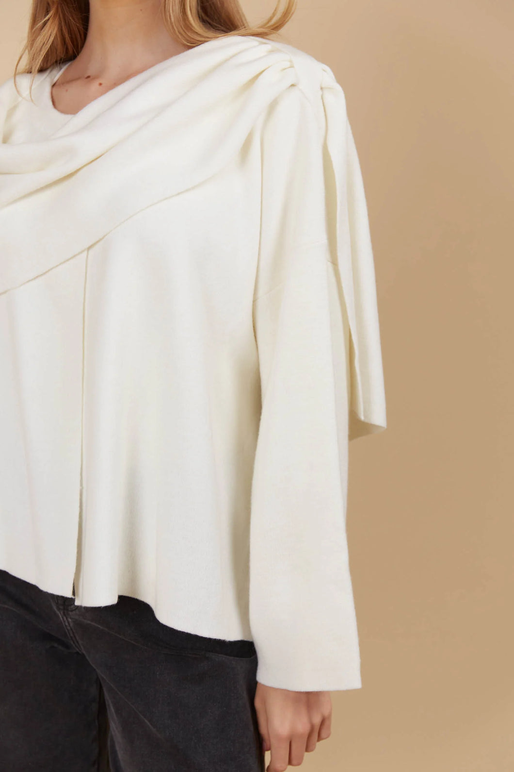 Selene Cape ONE SIZE